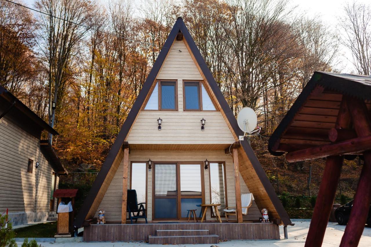 La Maria Si Ioana Appartement Curtea de Argeş Buitenkant foto