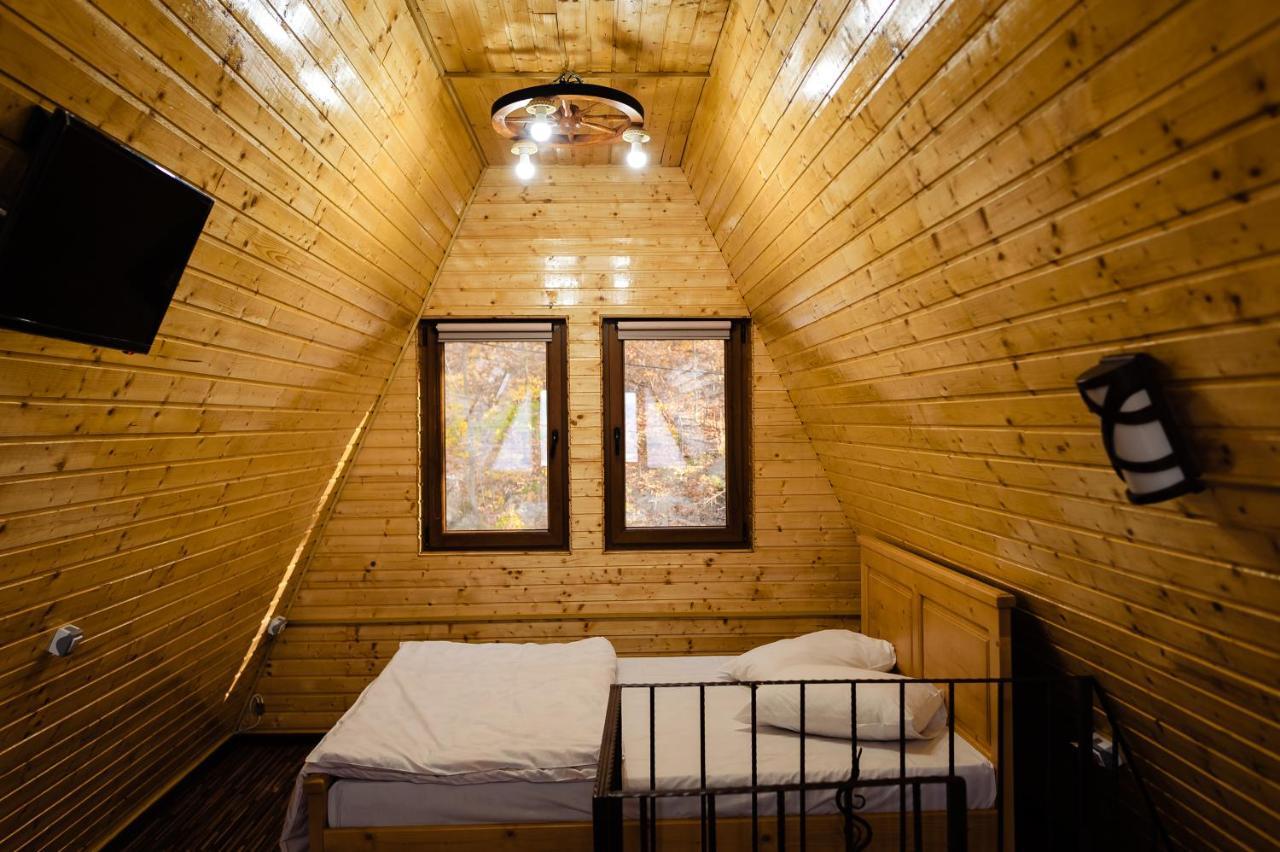 La Maria Si Ioana Appartement Curtea de Argeş Buitenkant foto