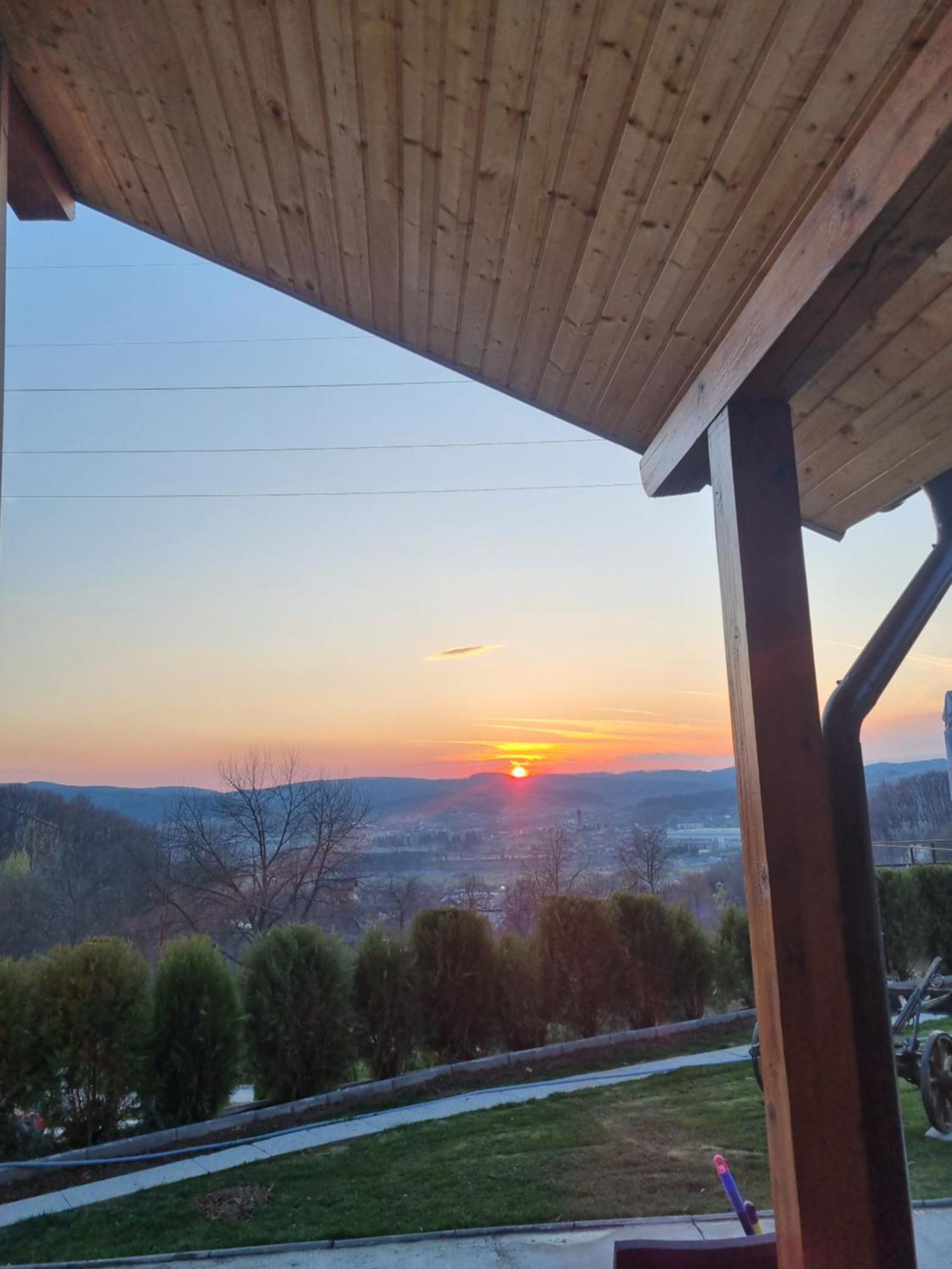 La Maria Si Ioana Appartement Curtea de Argeş Buitenkant foto