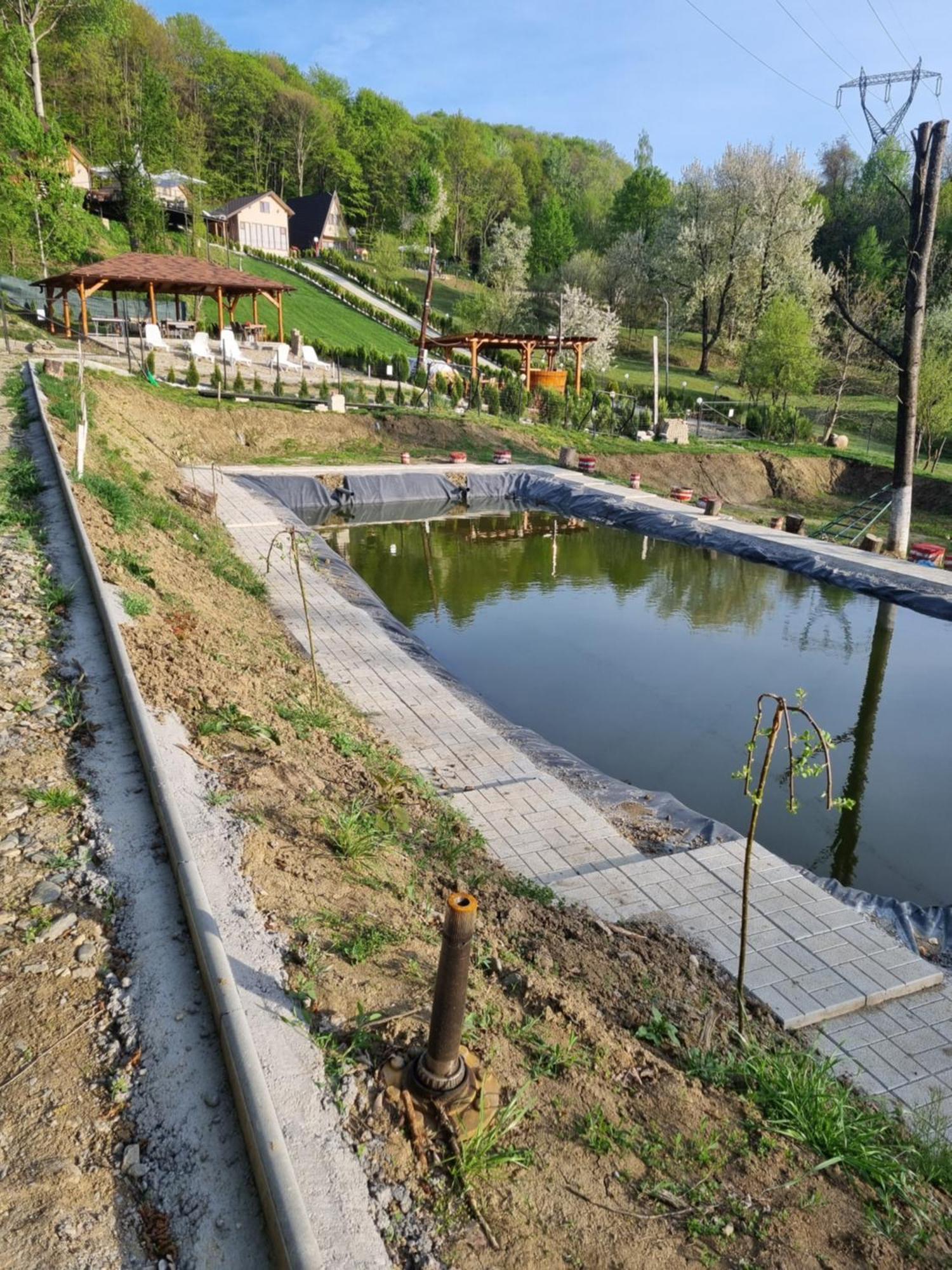 La Maria Si Ioana Appartement Curtea de Argeş Buitenkant foto
