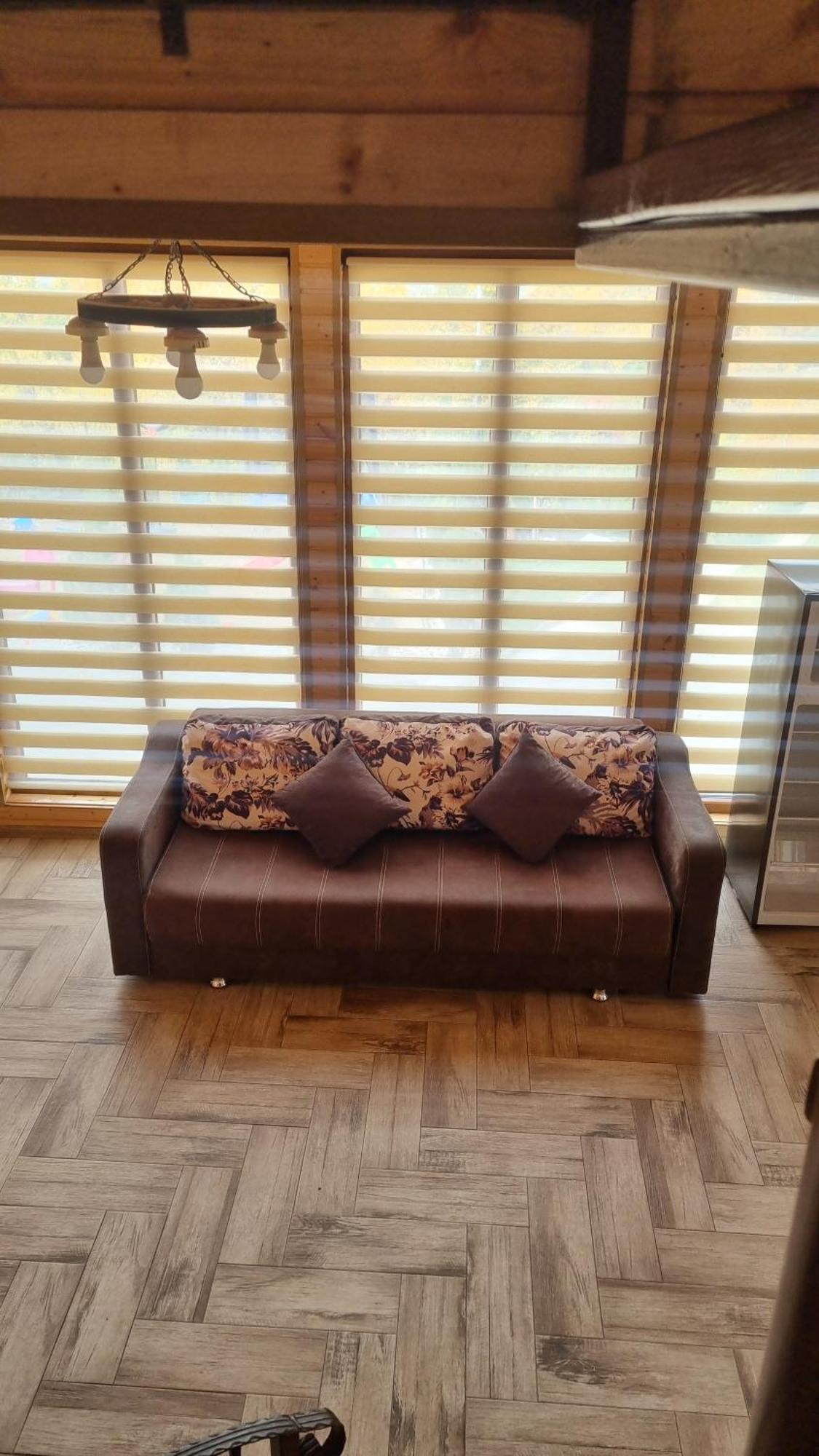 La Maria Si Ioana Appartement Curtea de Argeş Buitenkant foto