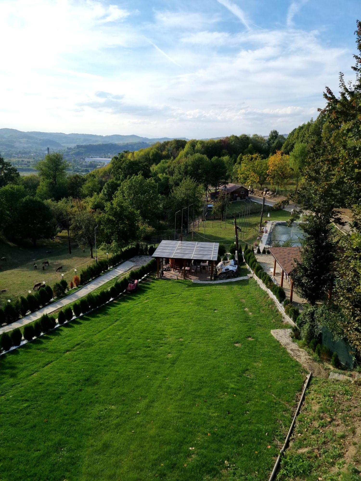 La Maria Si Ioana Appartement Curtea de Argeş Buitenkant foto